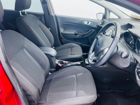 2014 Ford Fiesta - photo 17