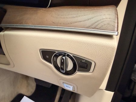 2019 Mercedes-Benz E-Class - photo 25
