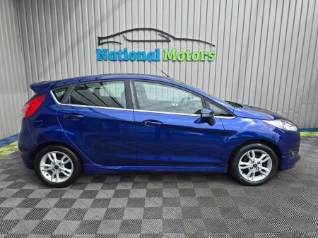 2015 Ford Fiesta - photo 2