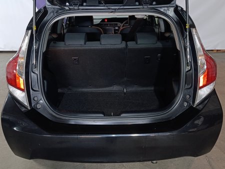 2016 Toyota Aqua - photo 7