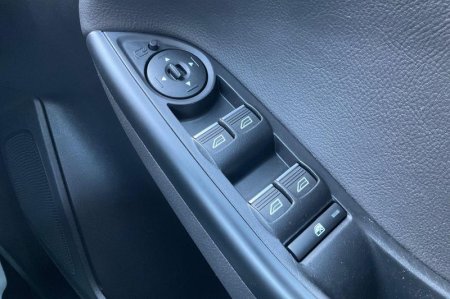 2017 Ford Focus - photo 16