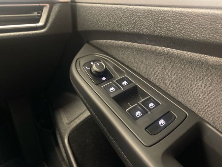 2024 Volkswagen Golf - photo 21