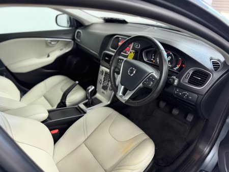 2018 Volvo V40 - photo 7