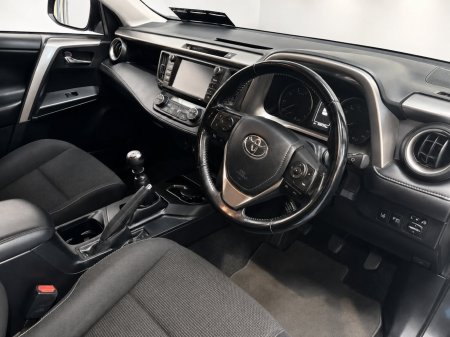 2018 Toyota RAV4 - photo 9