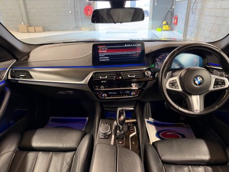 2021 BMW 5-Series - photo 14