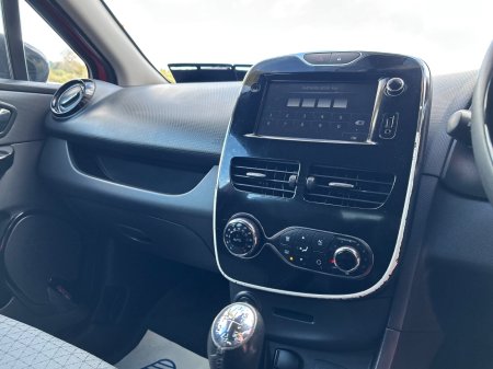 2014 Renault Clio - photo 18