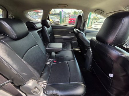 2013 Toyota Prius - photo 10