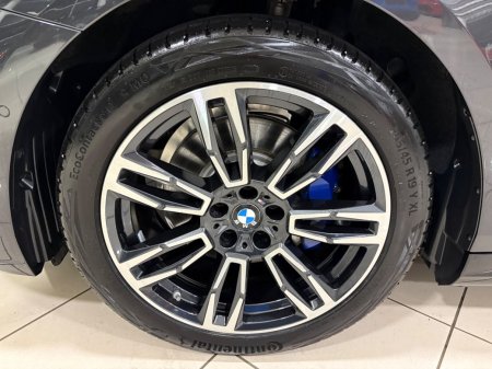 2026 BMW 5-Series - photo 10