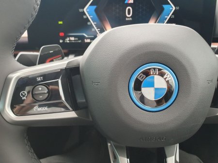 2026 BMW 5-Series - photo 17