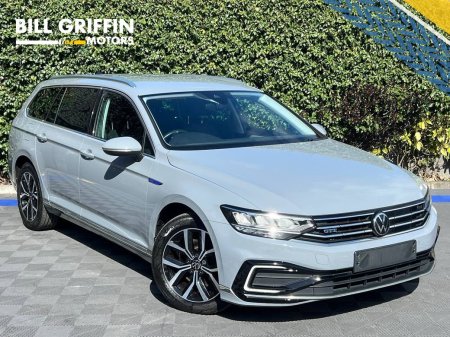 2022 Volkswagen Passat GTE 1.4 HYBRID 218 BHP // FULL SERVICE HISTORY // LEATHER HEATED SEATS // APPLE CARPLAY/ANDROID AUTO
