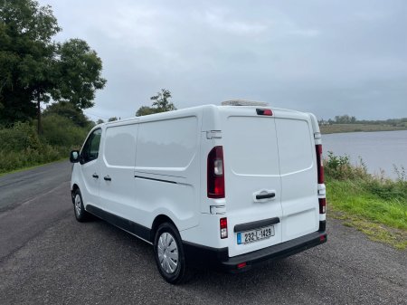 2023 Renault Trafic - photo 10