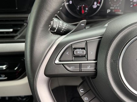 2024 Suzuki Swift - photo 9