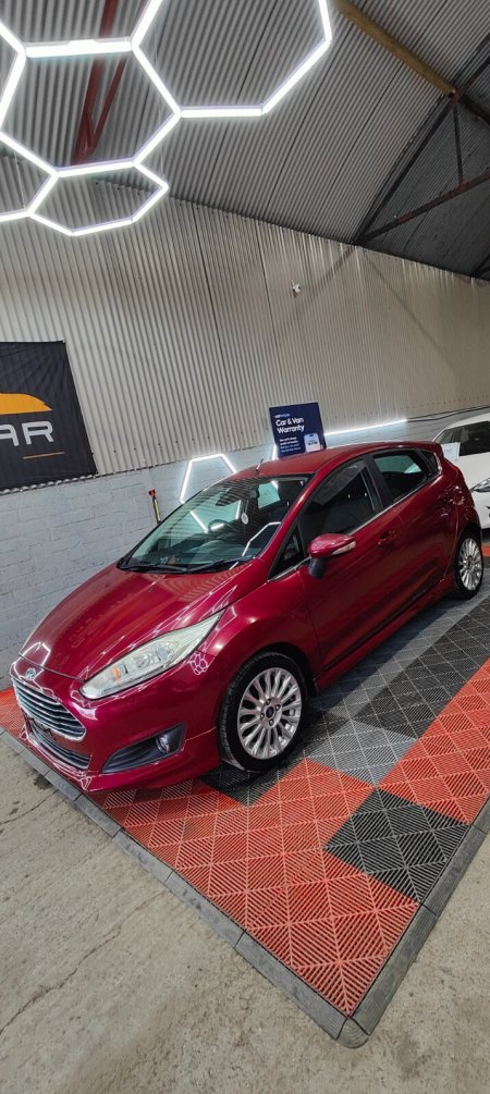 2014 Ford Fiesta - photo 30