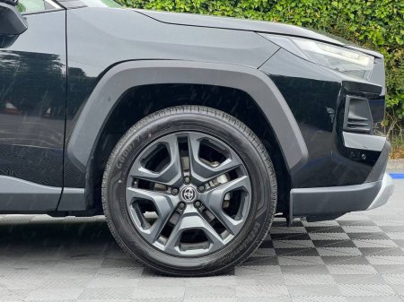 2023 Toyota RAV4 - photo 9