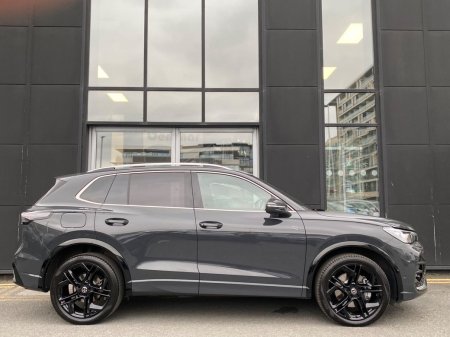 2025 Volkswagen Tiguan - photo 4
