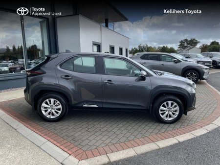 2025 Toyota Yaris Cross - photo 3