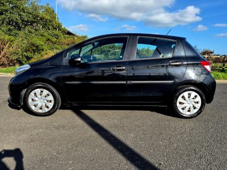 2012 Toyota Yaris - photo 2