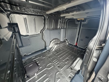 2026 Kia PV5 - photo 9