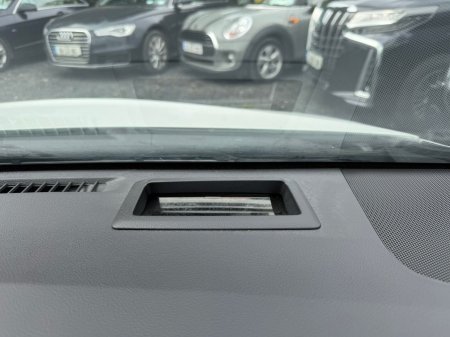 2021 Toyota Prius - photo 11
