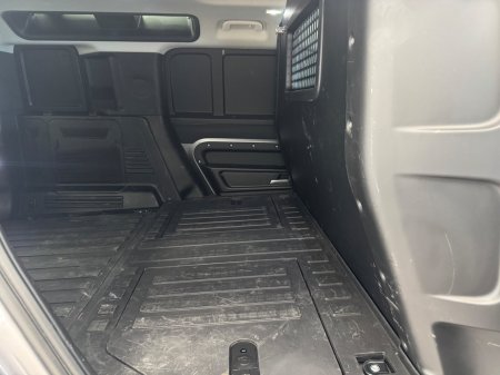 2022 Land Rover Defender - photo 4