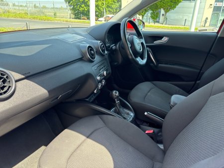 2014 Audi A1 - photo 2