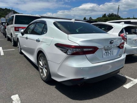 2022 Toyota Camry - photo 2
