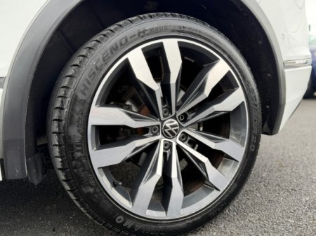 2020 Volkswagen Tiguan - photo 9