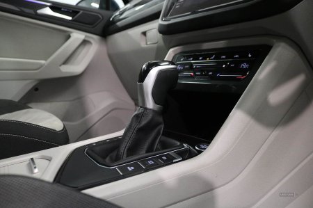 2023 Volkswagen Tiguan - photo 28