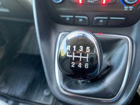 2023 Ford Transit Connect - photo 23