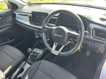 2023 Kia Rio - photo 13