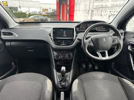 2016 Peugeot 208 - photo 25