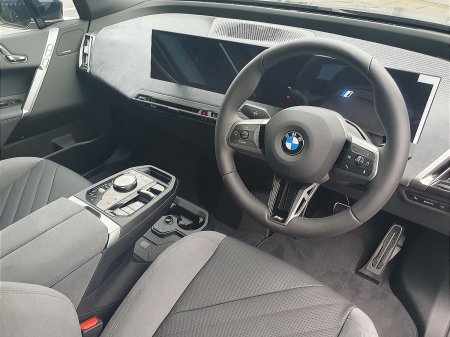 2025 BMW iX - photo 5