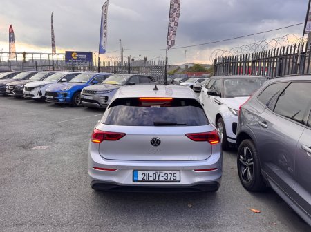 2021 Volkswagen Golf - photo 5
