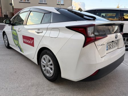 2021 Toyota Prius - photo 4