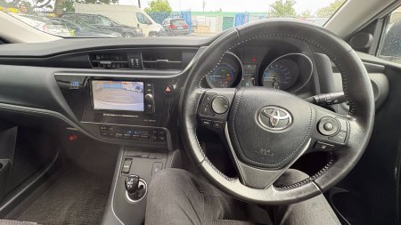2016 Toyota Auris - photo 12