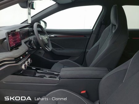 2026 Skoda Superb - photo 4