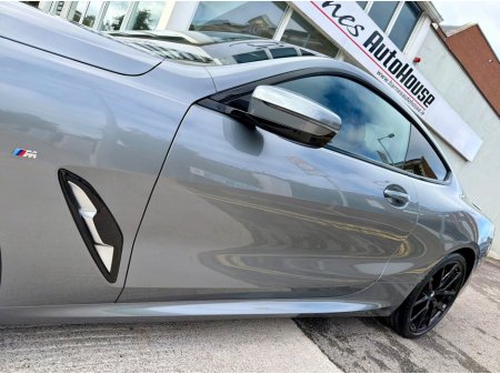 2022 BMW 8-Series - photo 2