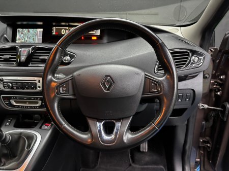 2014 Renault Scenic - photo 14