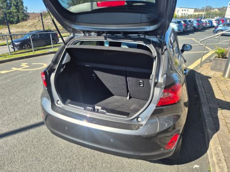 2023 Ford Fiesta - photo 4