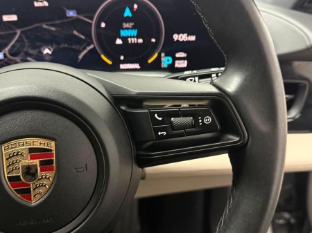 2023 Porsche Taycan - photo 23