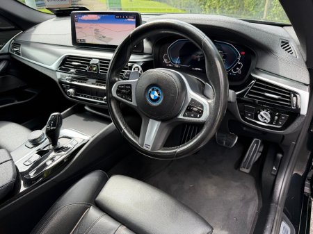 2023 BMW 5-Series - photo 21