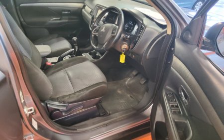 2014 Mitsubishi Outlander - photo 12