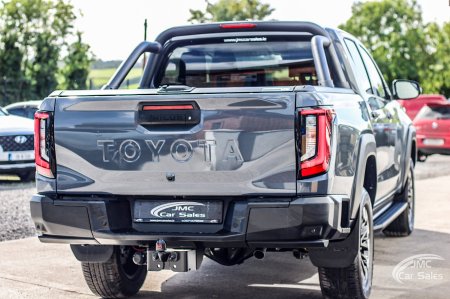 2026 Toyota Hilux - photo 11