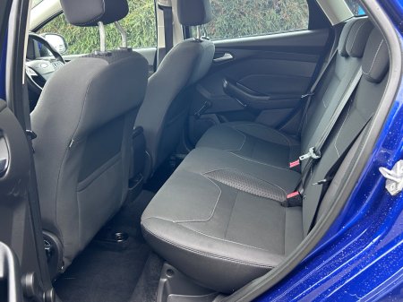2016 Ford Focus - photo 17