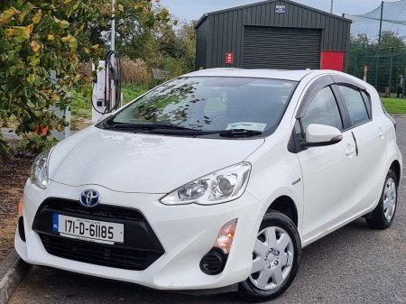 2017 Toyota Aqua 1.8 Hybrid