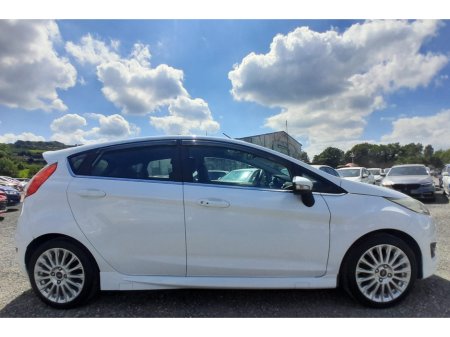2014 Ford Fiesta - photo 7