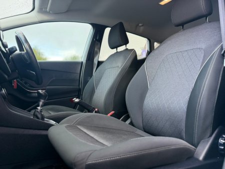 2020 Ford Fiesta - photo 16