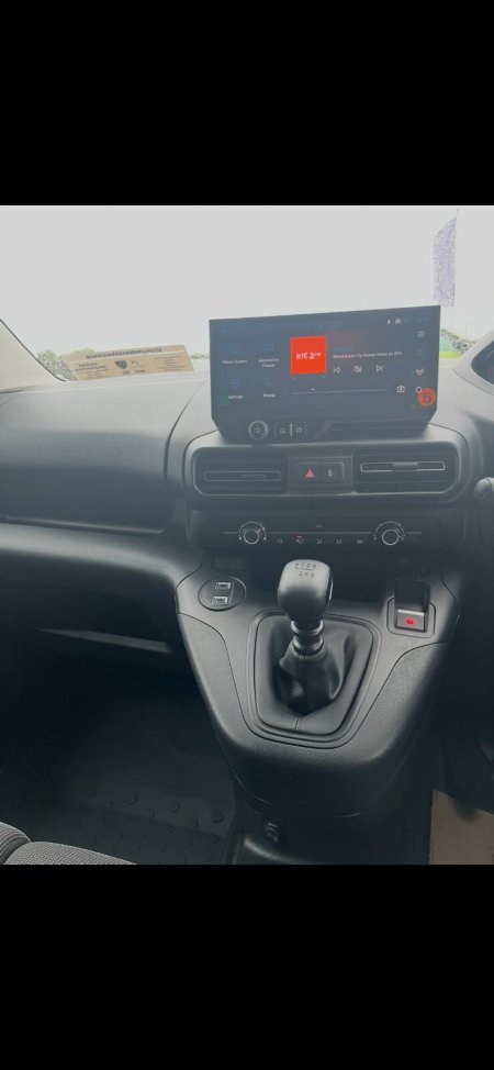 2026 Peugeot Partner - photo 9