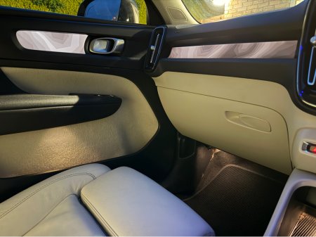 2022 Volvo XC40 - photo 45
