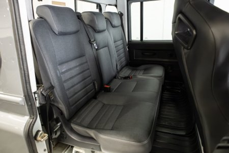 2017 Land Rover Defender - photo 11